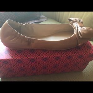 Tory Burch tan divine bow ballet flats